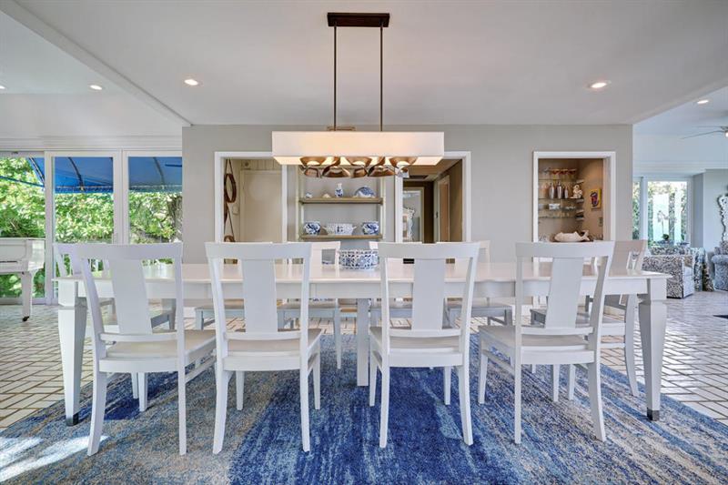 951 Hillsboro Mile