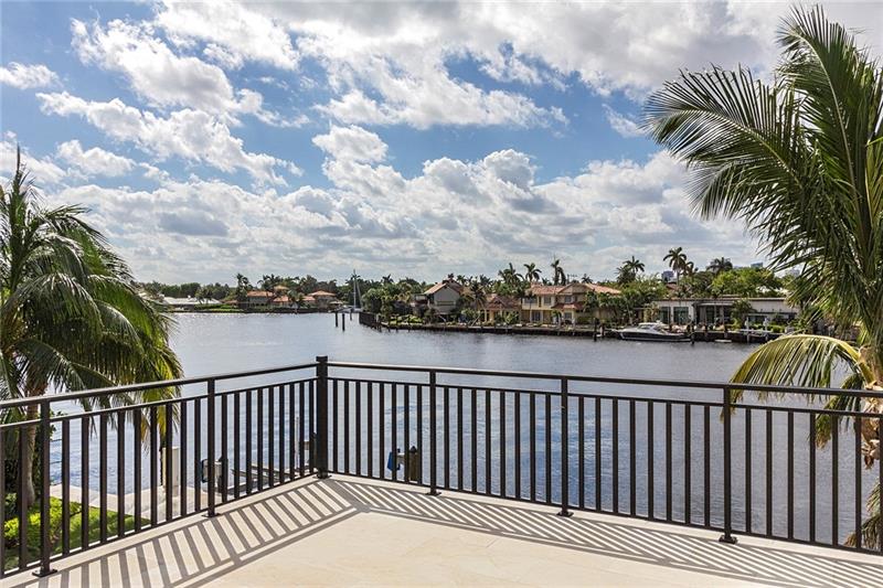 623 Middle River Dr