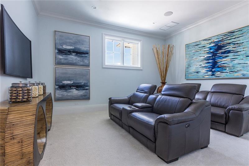 19 Isla Bahia Dr