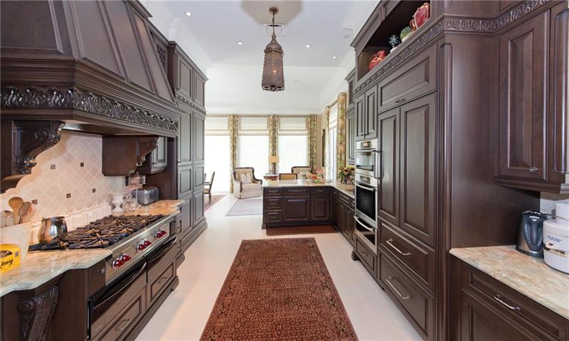 315 Royal Plaza Dr