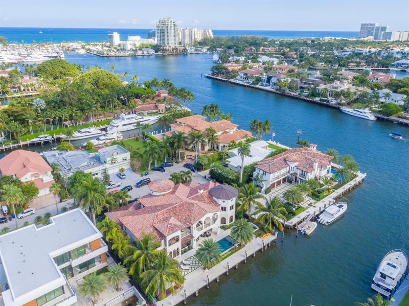 821 Solar Isle Dr