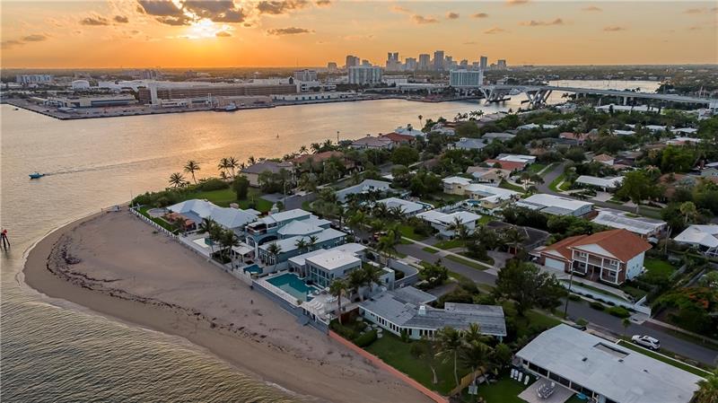 2200 Inlet Dr
