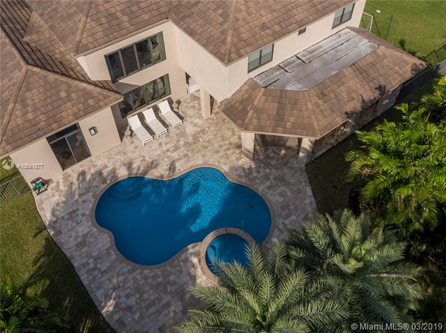12562 Grand Oaks Dr
