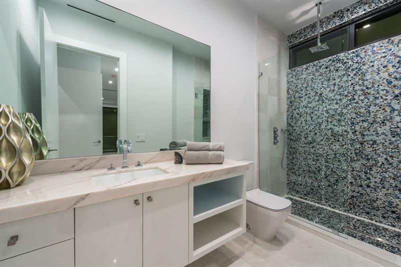2707 Sea Island Dr