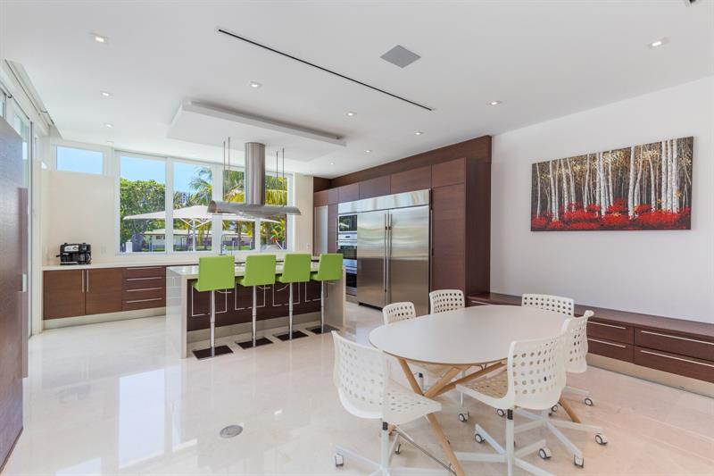 431 ALAMANDA DRIVE