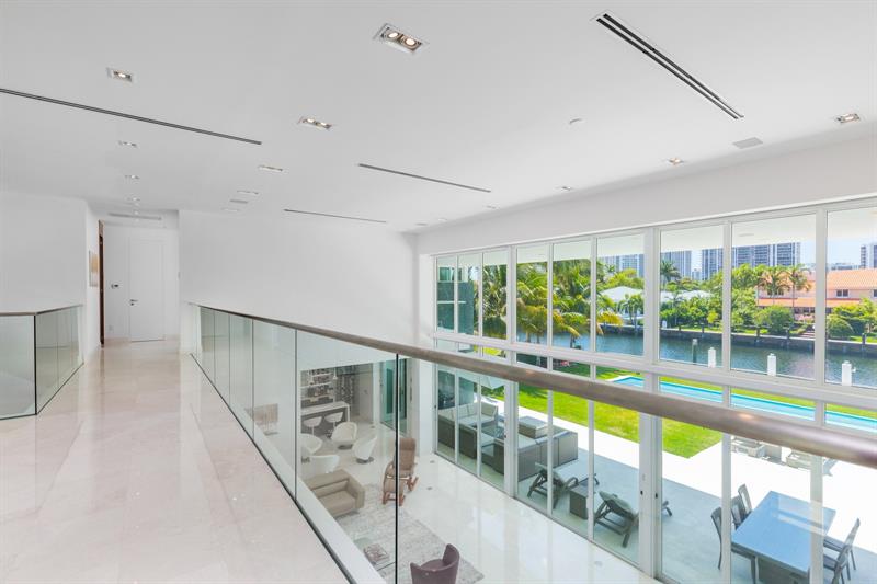 431 ALAMANDA DRIVE