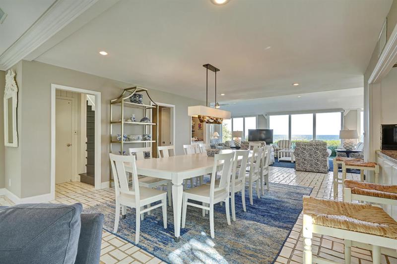 951 Hillsboro Mile