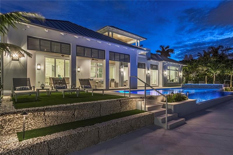 19 Isla Bahia Dr