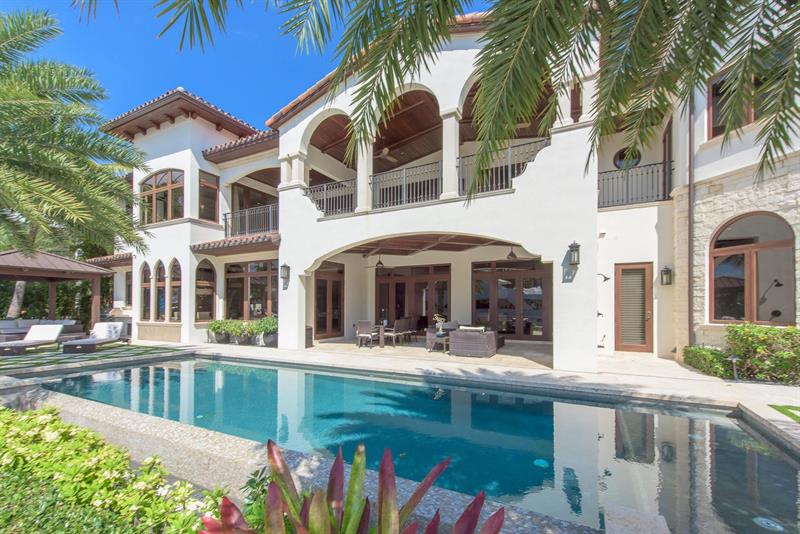 821 Solar Isle Dr