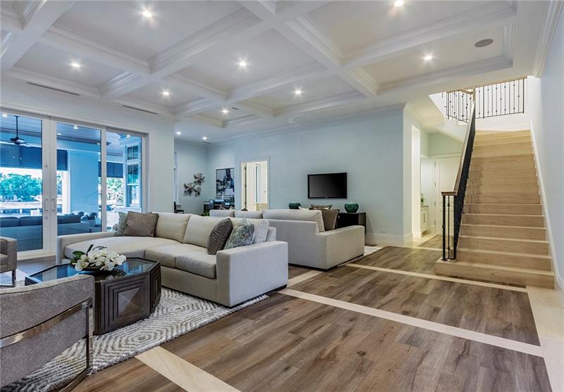 19 Isla Bahia Dr
