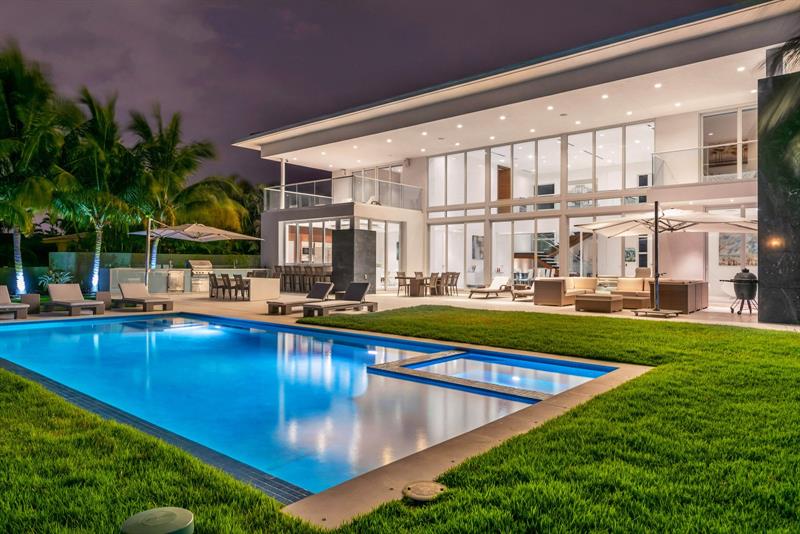 431 ALAMANDA DRIVE