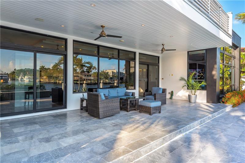 2116 Sunrise Key Blvd