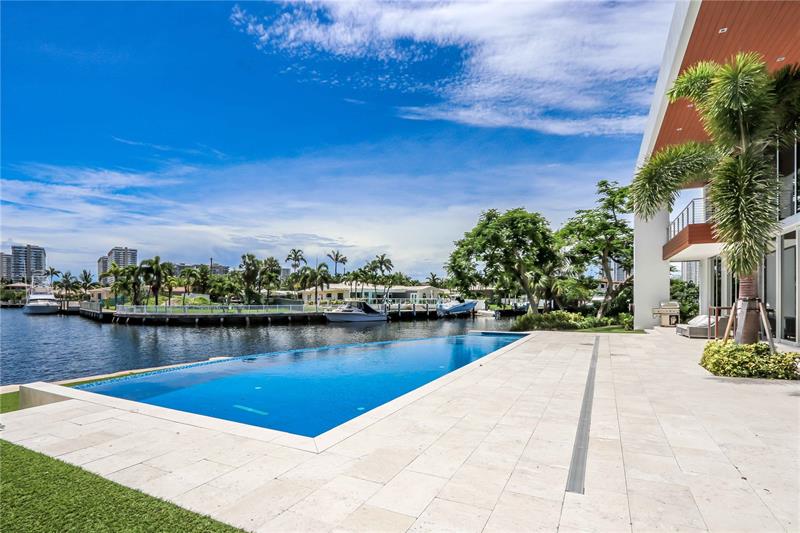 400 Tamarind Dr