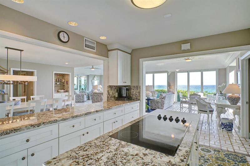 951 Hillsboro Mile