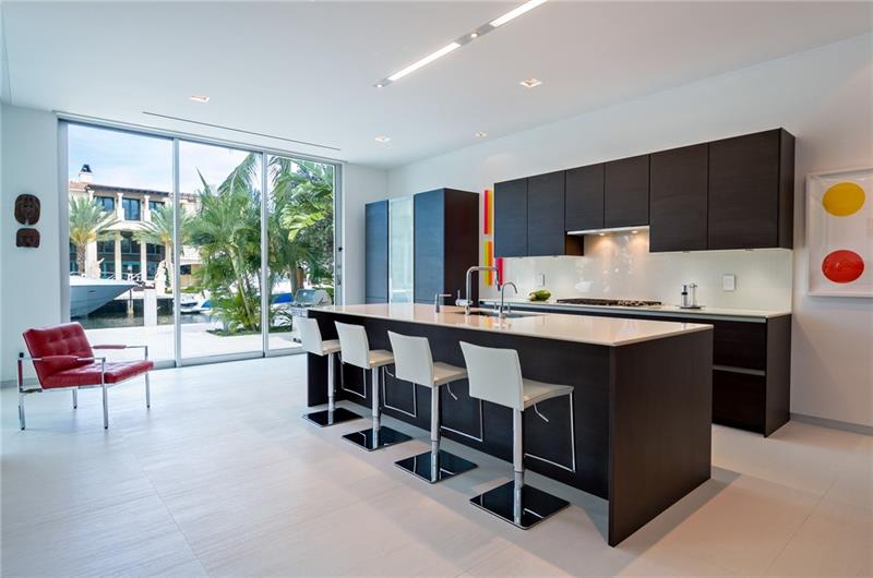2315 Desota Dr