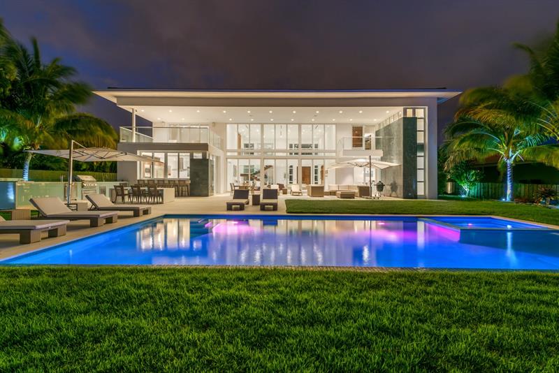 431 ALAMANDA DRIVE