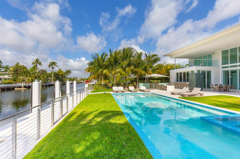 431 ALAMANDA DRIVE