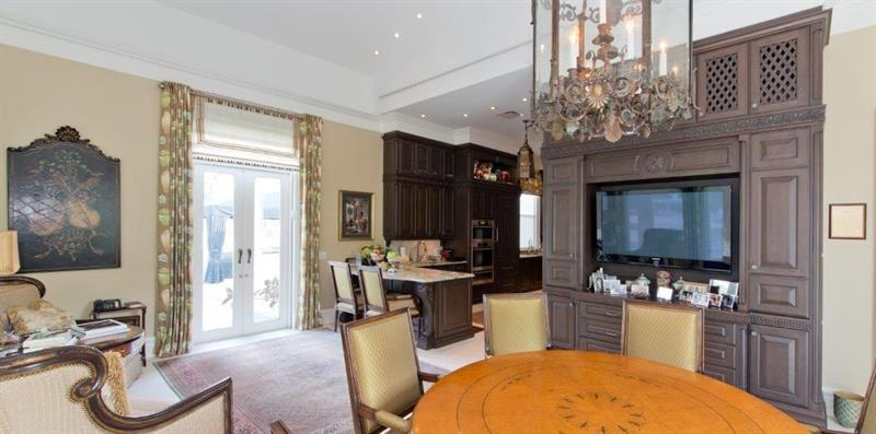315 Royal Plaza Dr