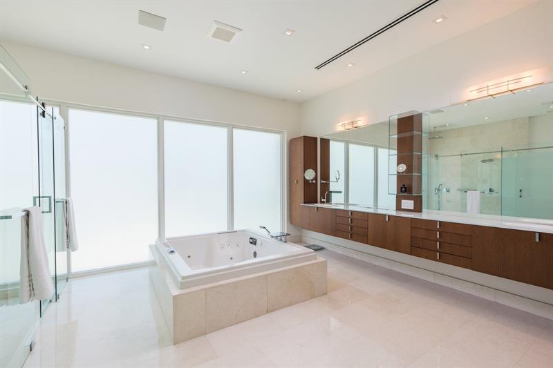 431 ALAMANDA DRIVE