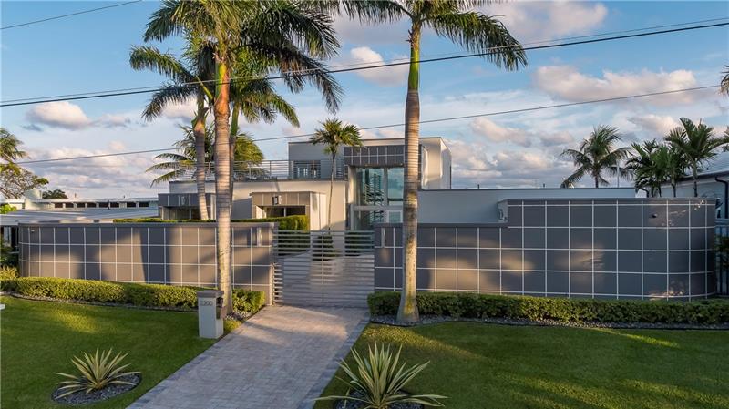 2200 Inlet Dr