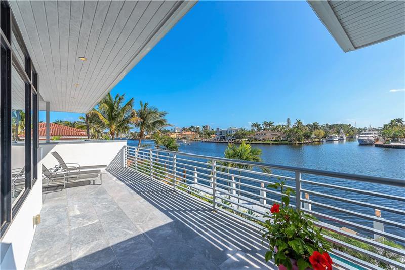 2116 Sunrise Key Blvd