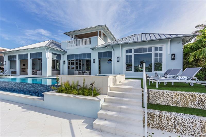 19 Isla Bahia Dr