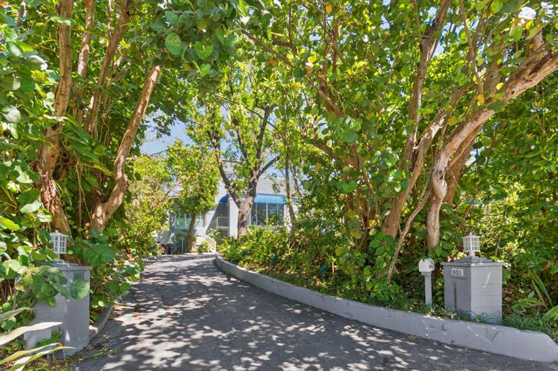 951 Hillsboro Mile