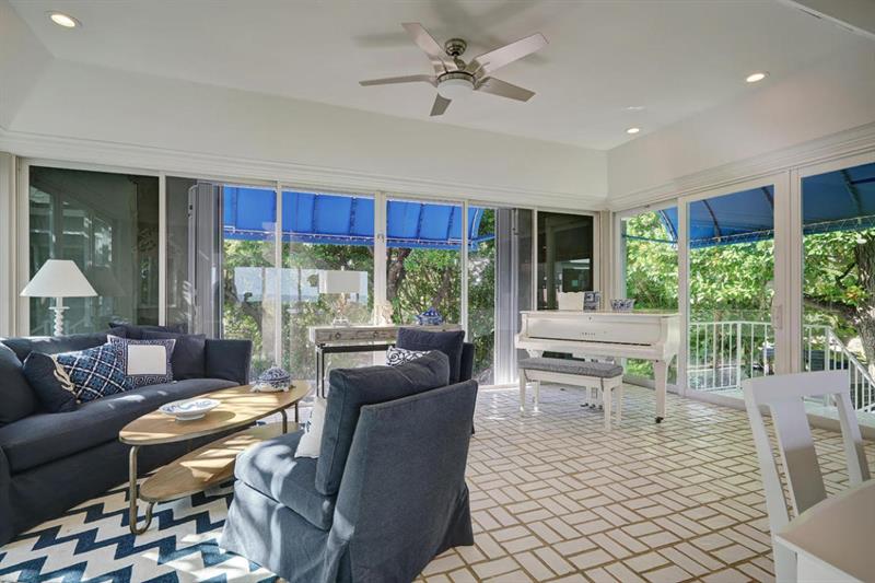 951 Hillsboro Mile