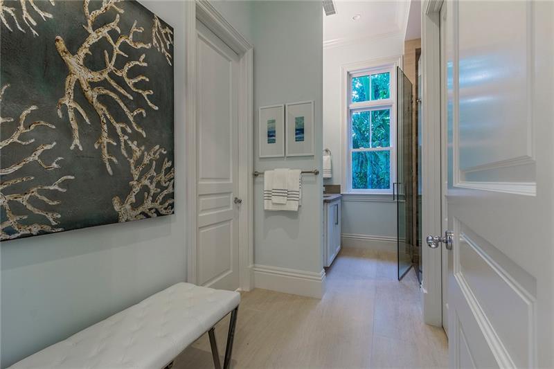 19 Isla Bahia Dr