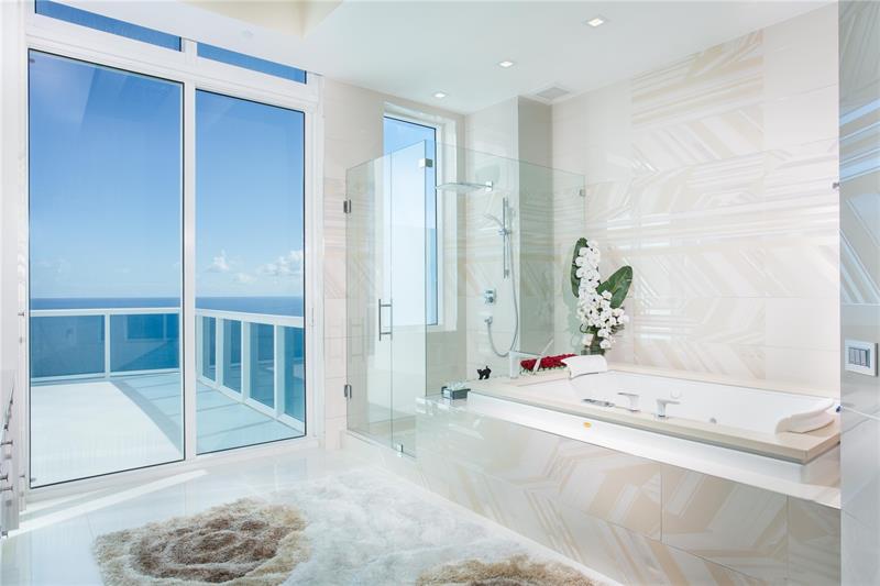 2711 S OCEAN DRIVE PH2