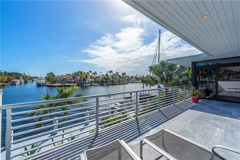 2116 Sunrise Key Blvd