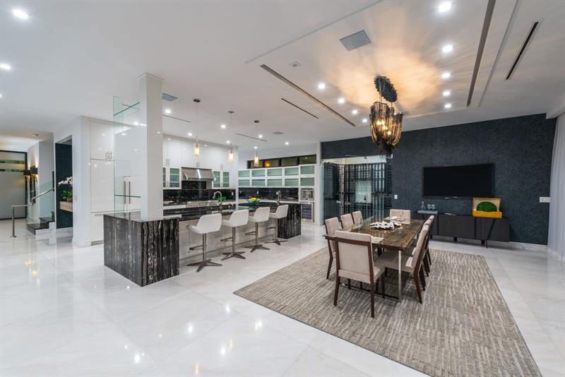 2707 Sea Island Dr