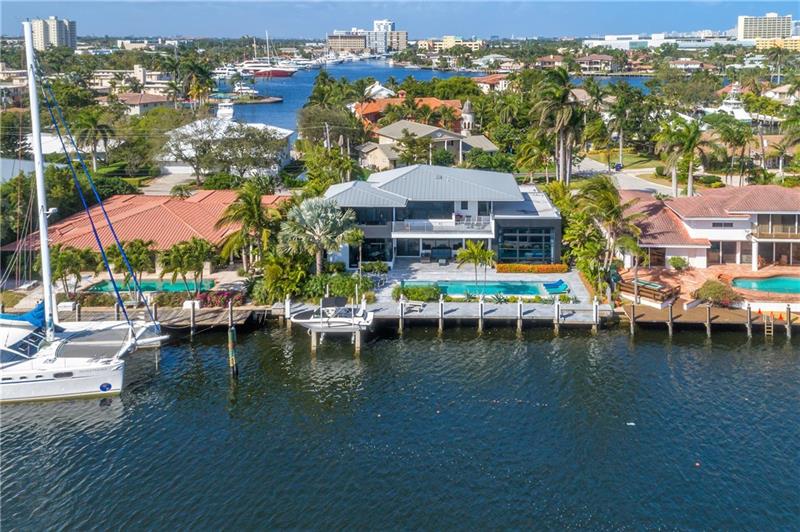 2116 Sunrise Key Blvd
