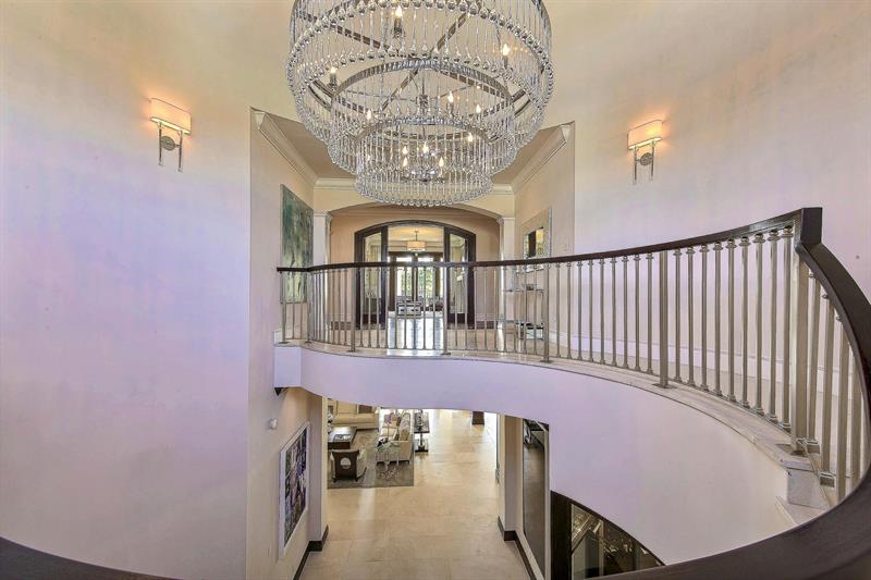 821 Solar Isle Dr