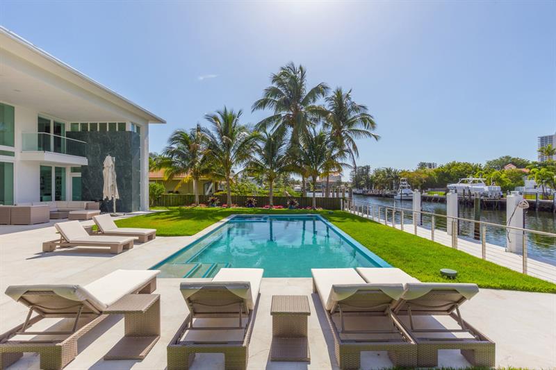 431 ALAMANDA DRIVE