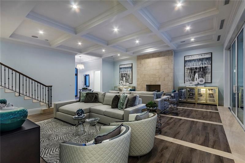 19 Isla Bahia Dr