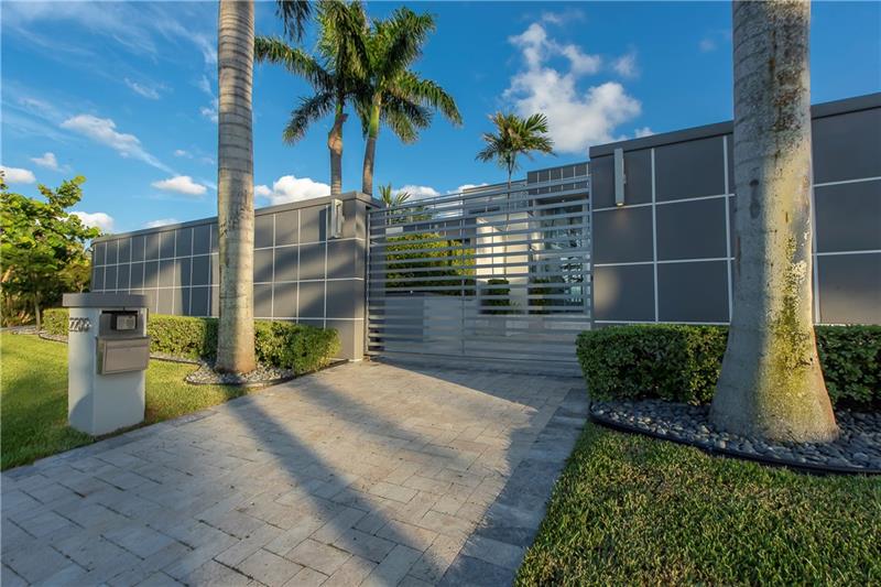 2200 Inlet Dr
