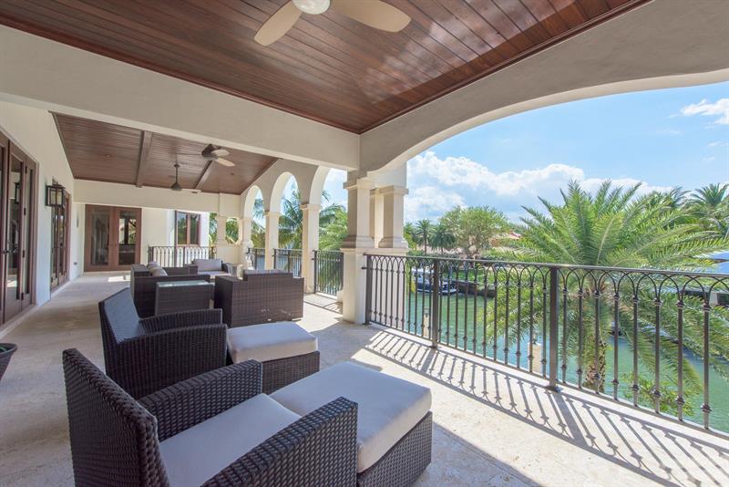 821 Solar Isle Dr