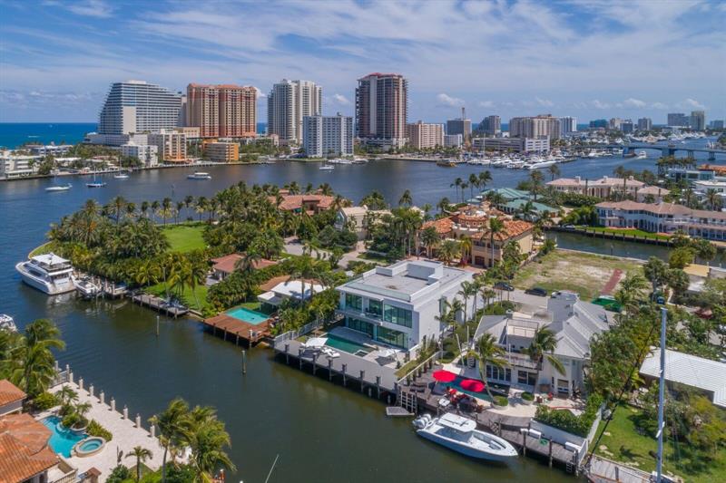 2707 Sea Island Dr