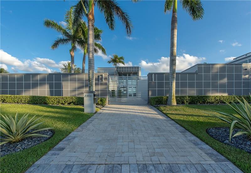 2200 Inlet Dr