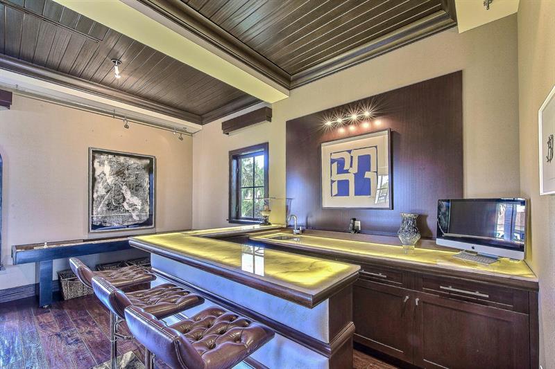 821 Solar Isle Dr