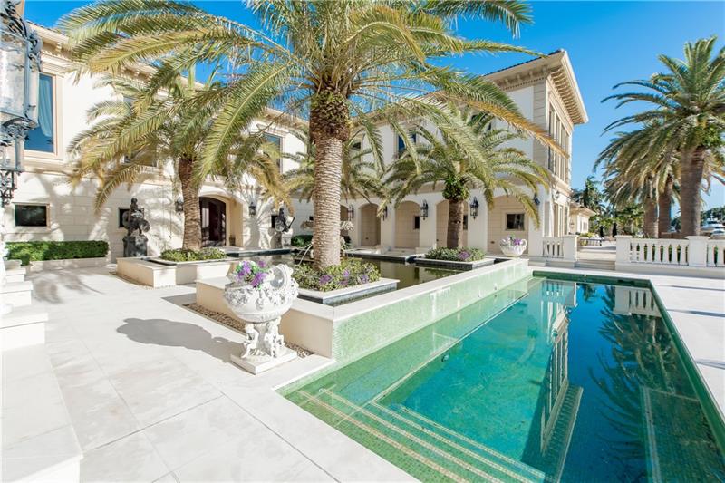 315 Royal Plaza Dr