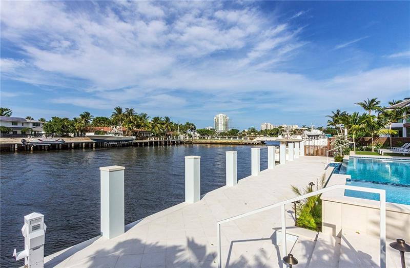 19 Isla Bahia Dr
