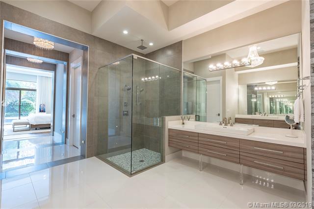 12562 Grand Oaks Dr