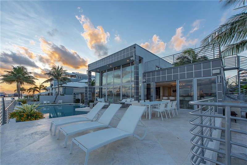 2200 Inlet Dr
