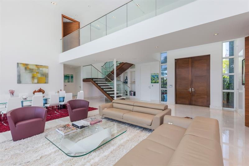 431 ALAMANDA DRIVE