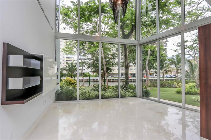 400 Tamarind Dr