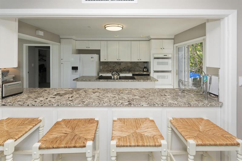 951 Hillsboro Mile
