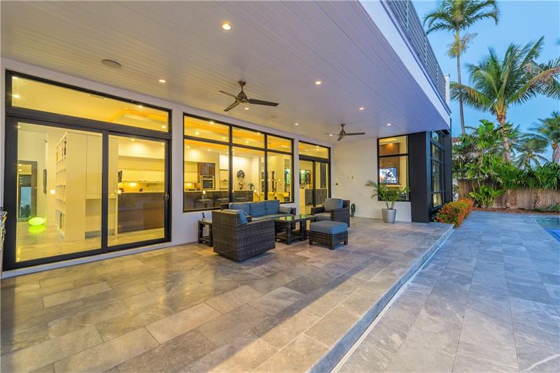 2116 Sunrise Key Blvd