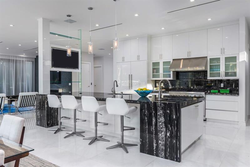2707 Sea Island Dr